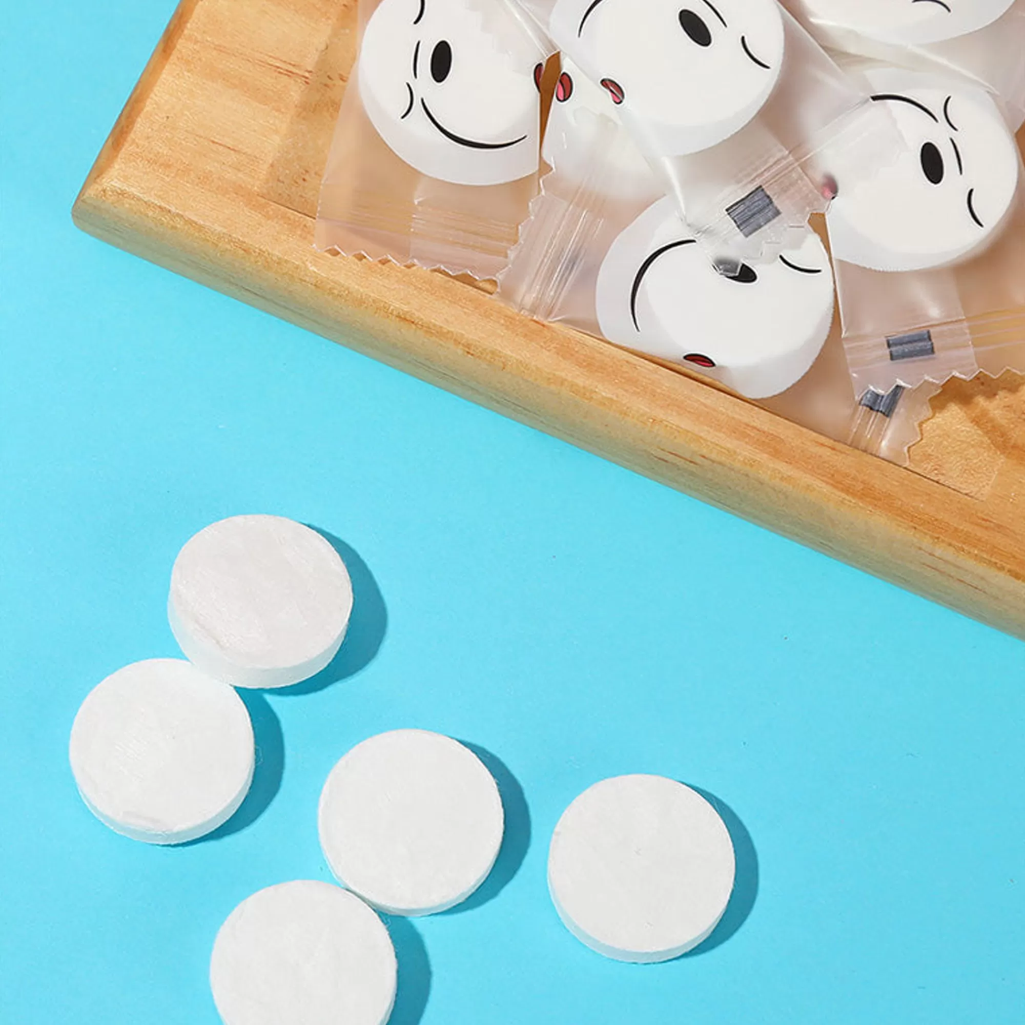 MINISO We Bare Bears-40 Maschere Facciali Bianche Di We Bare Bears