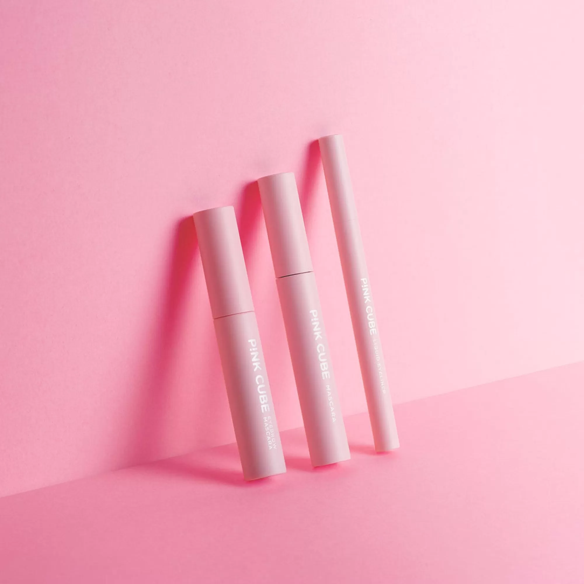 MINISO Make Up-Eyebrow Mascara - Pink Cube (Espresso)