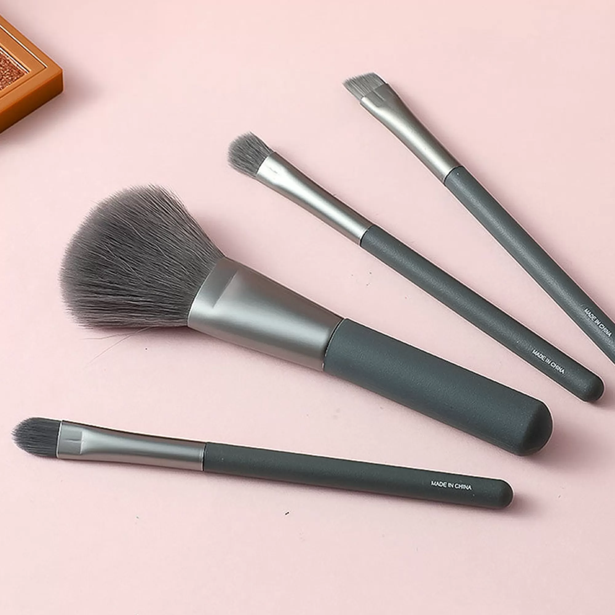 MINISO Make Up Tools-Mini Set Di 4 Pennelli
