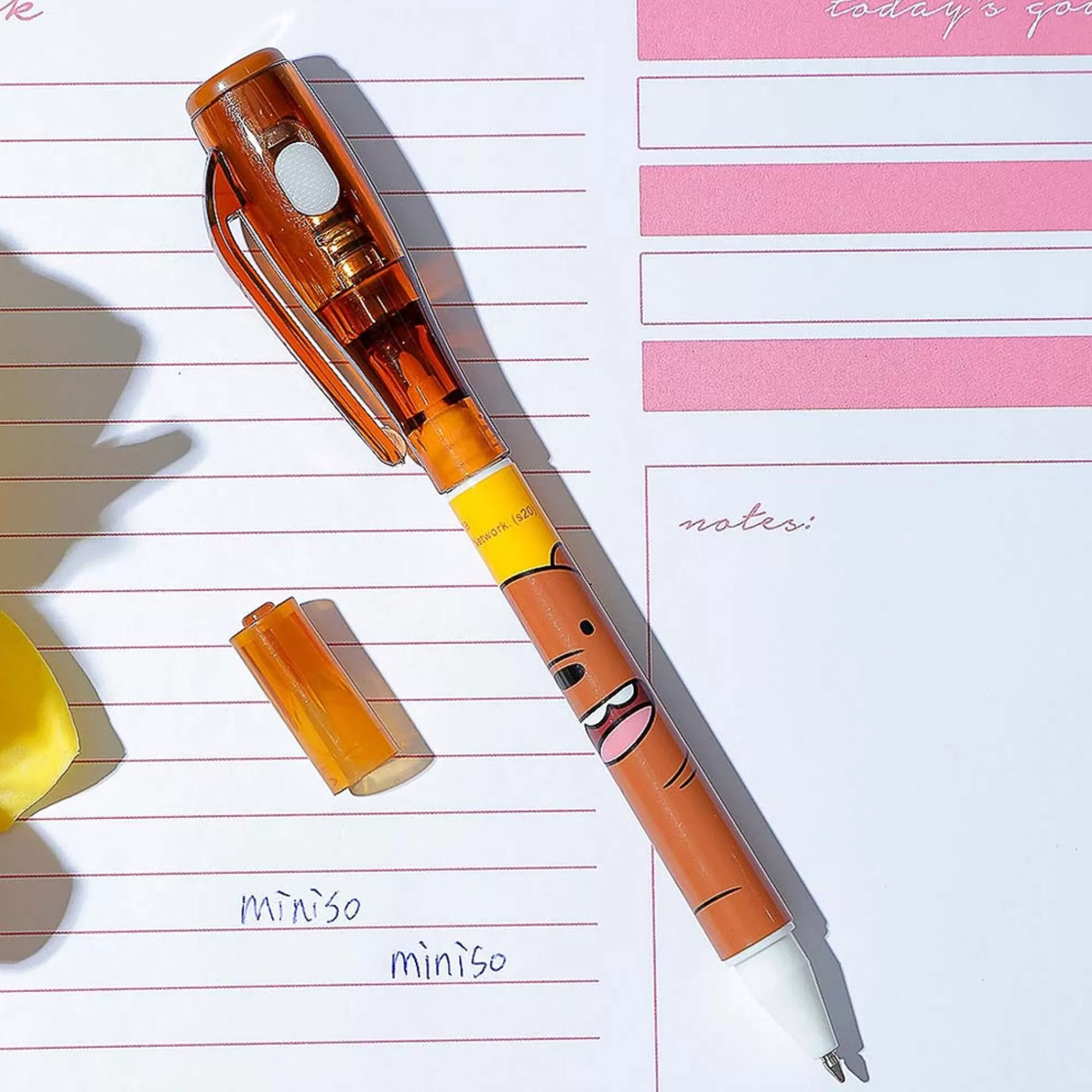MINISO We Bare Bears-Penna Spy - Grizzly We Bare Bears
