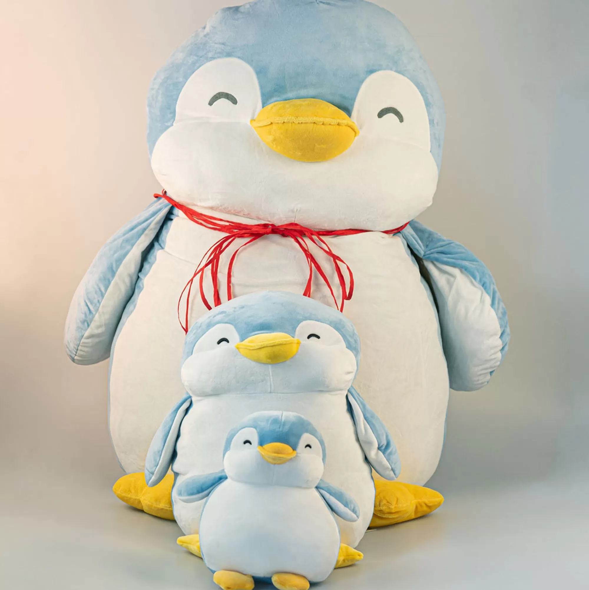 MINISO Peluches-Penpen Gigante