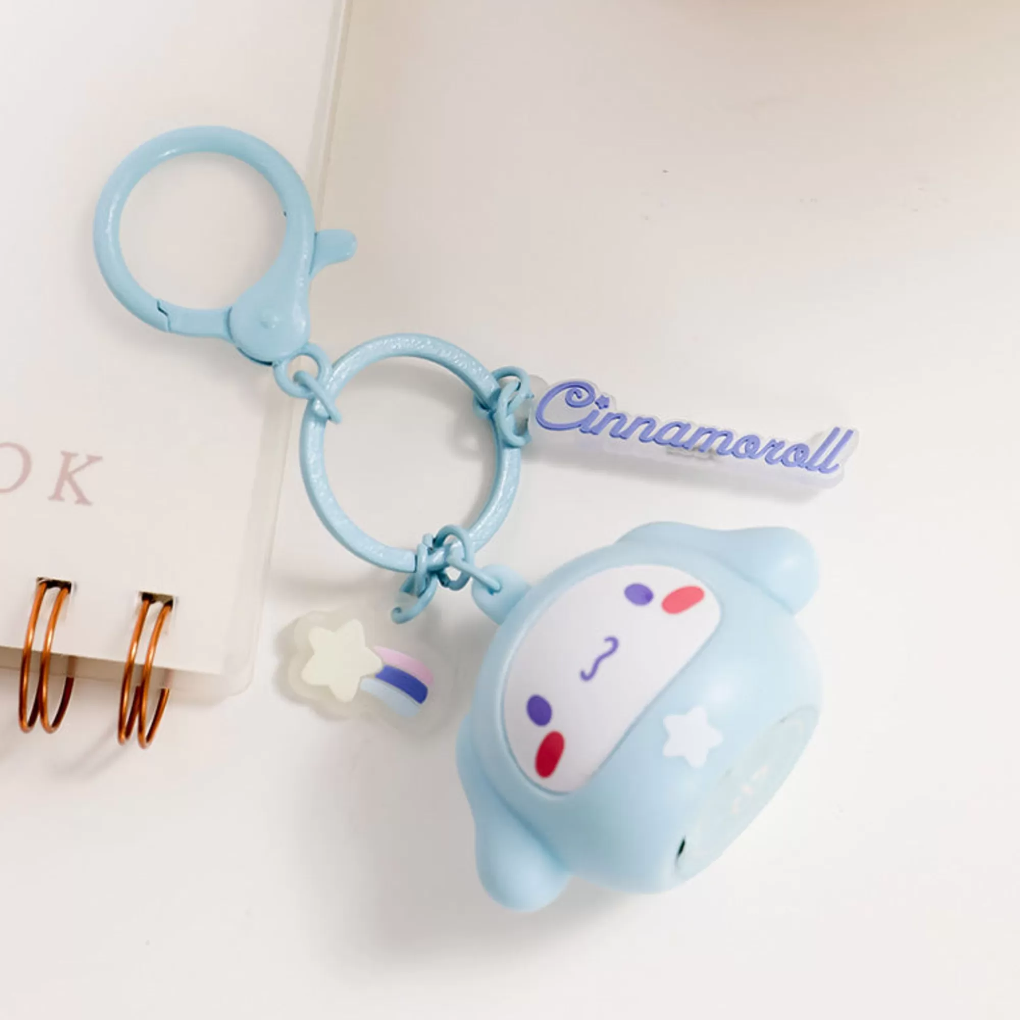 MINISO Sanrio-Portachiavi Luminoso Cinnamoroll
