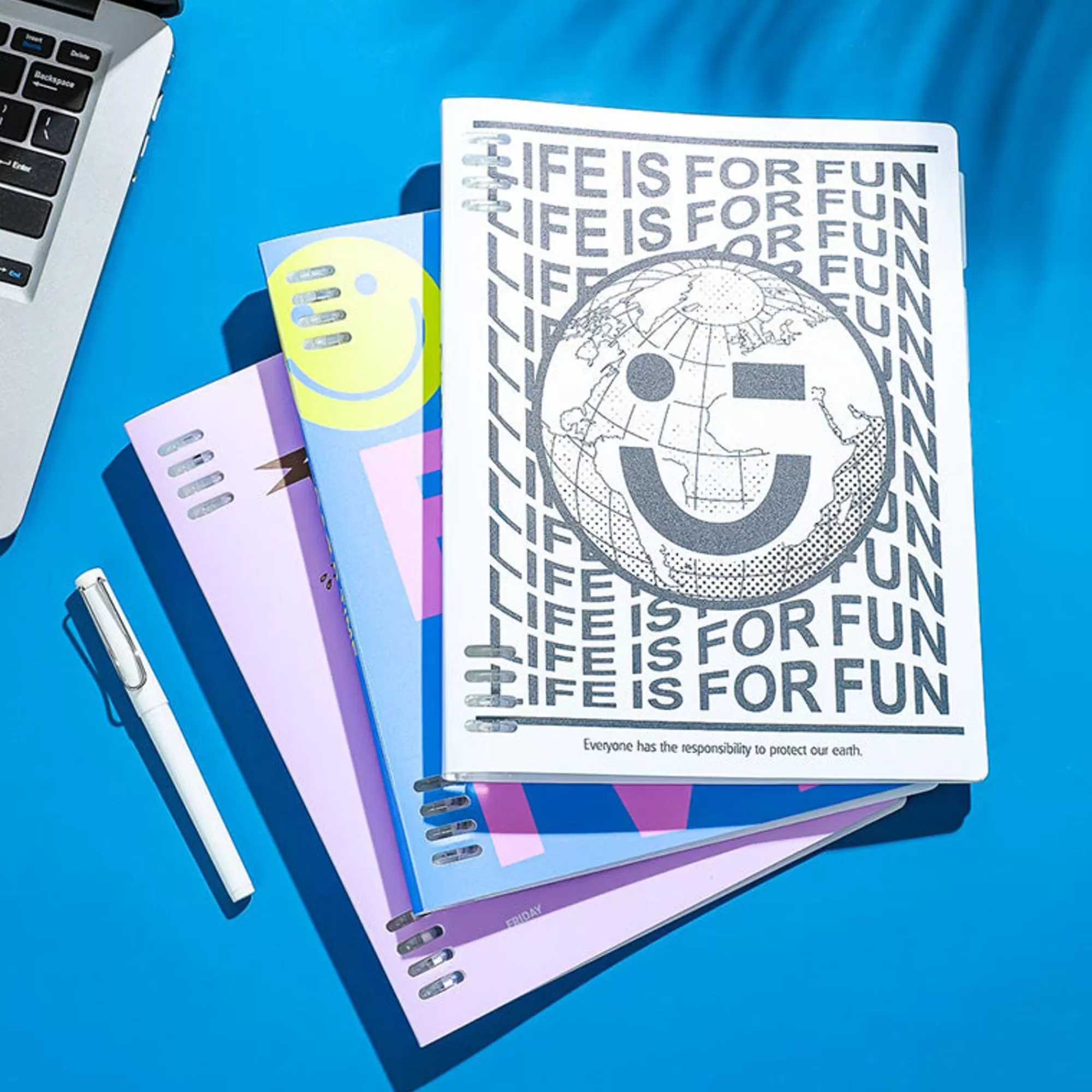 MINISO Notebook-Quaderno Happy Earth (1Pz)