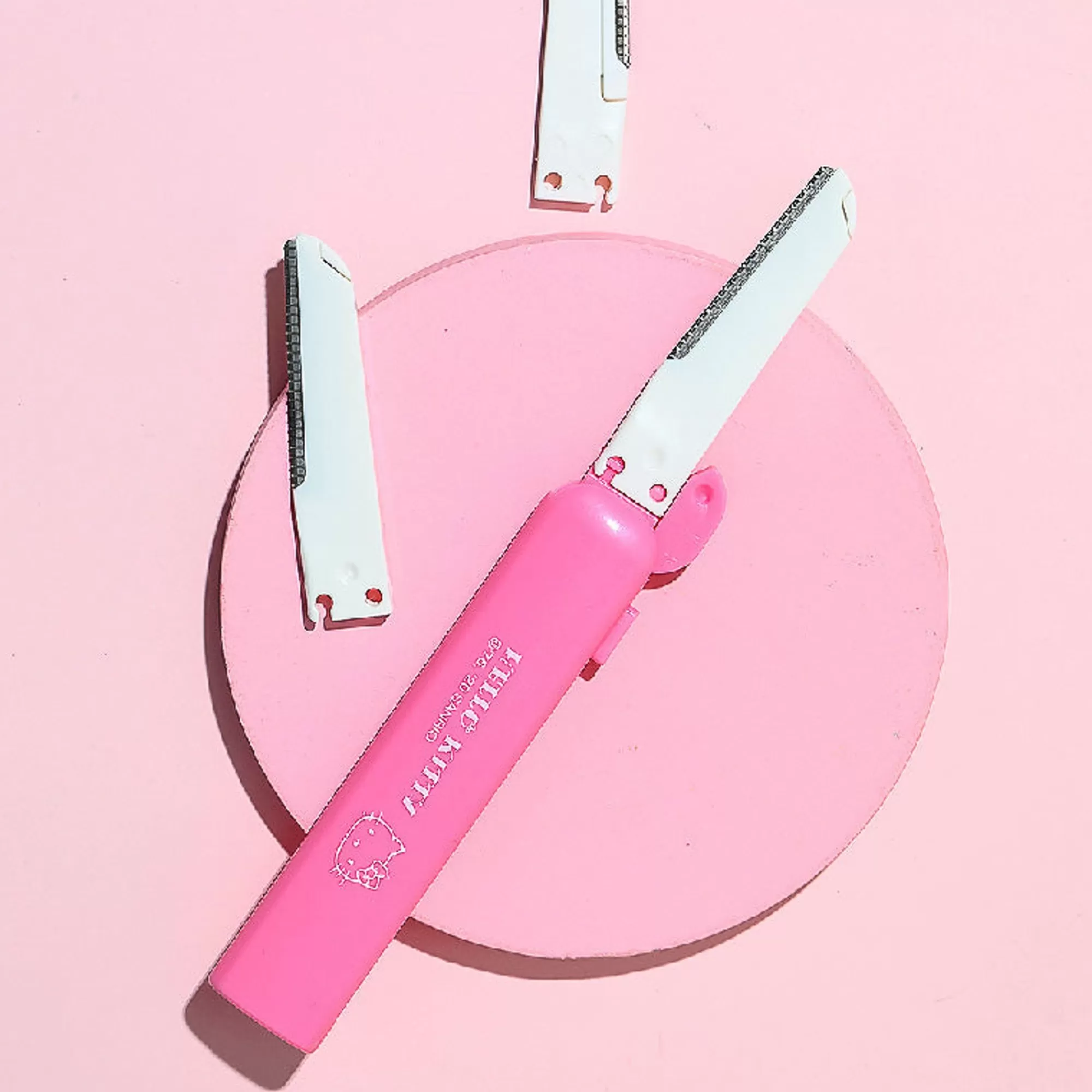 MINISO Make Up Tools-Rasoio Per Sopracciglia - Hello Kitty