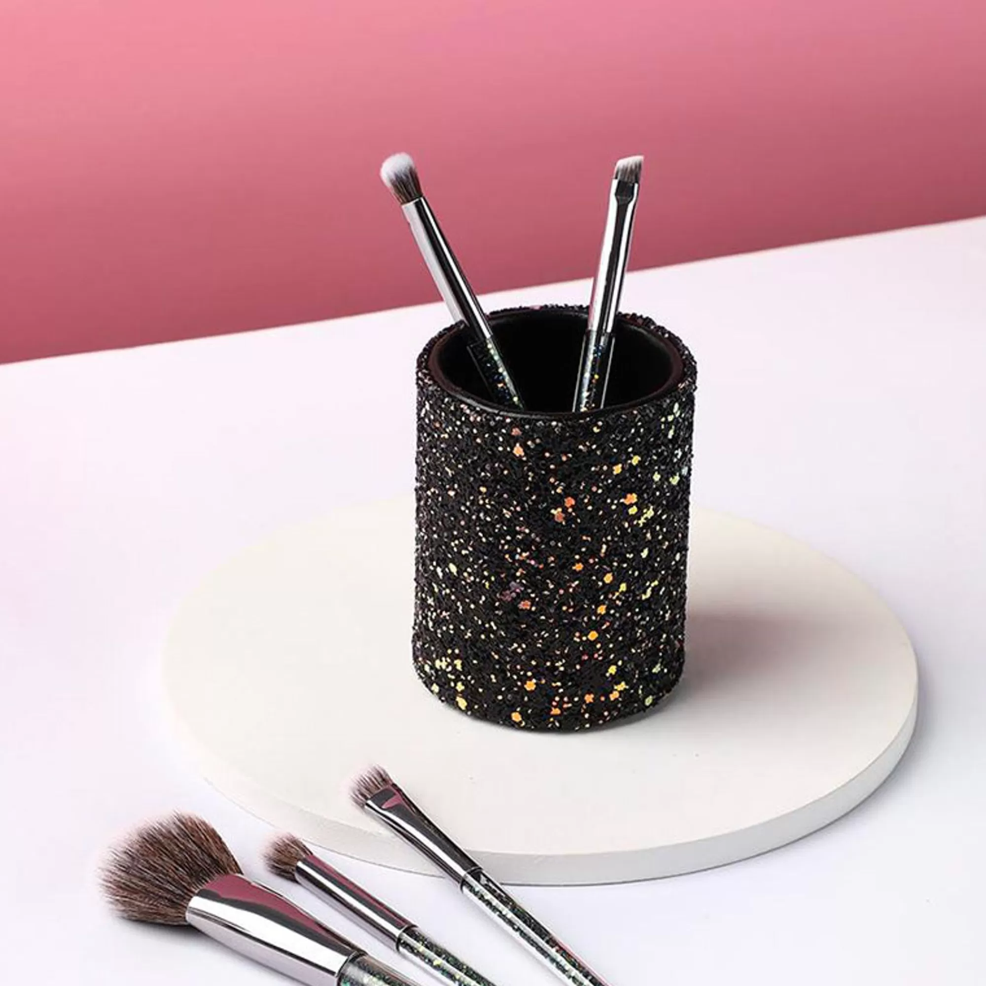 MINISO Make Up Tools-Set Di Pennelli Per Il Trucco Con Contenitore Nero